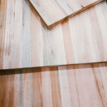TABLERO EUCALIPTO SIN NUDO 1.20 X 3MT 30MM
